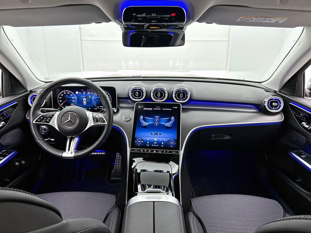 Mercedes-Benz C-Klasse 300 e Berline Luxury line Distronic |, Auto's, Automaat, 4 cilinders, 2080 kg, Zwart