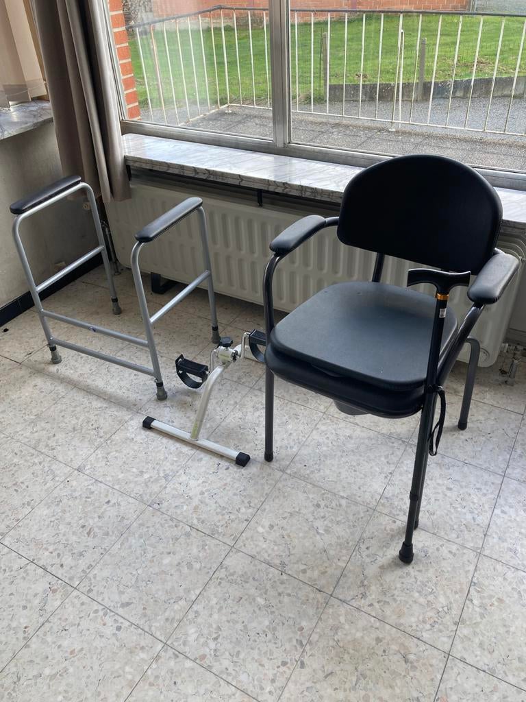 Wc stoel. Looprek. Virtufit, Diversen, Ophalen, Zo goed als nieuw