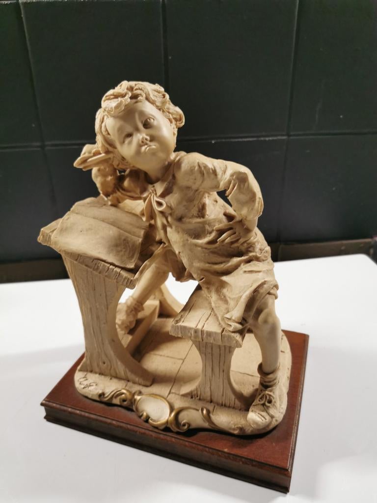 Beeld. G.Armani. Capodimonte, Antiek en Kunst, Ophalen of Verzenden