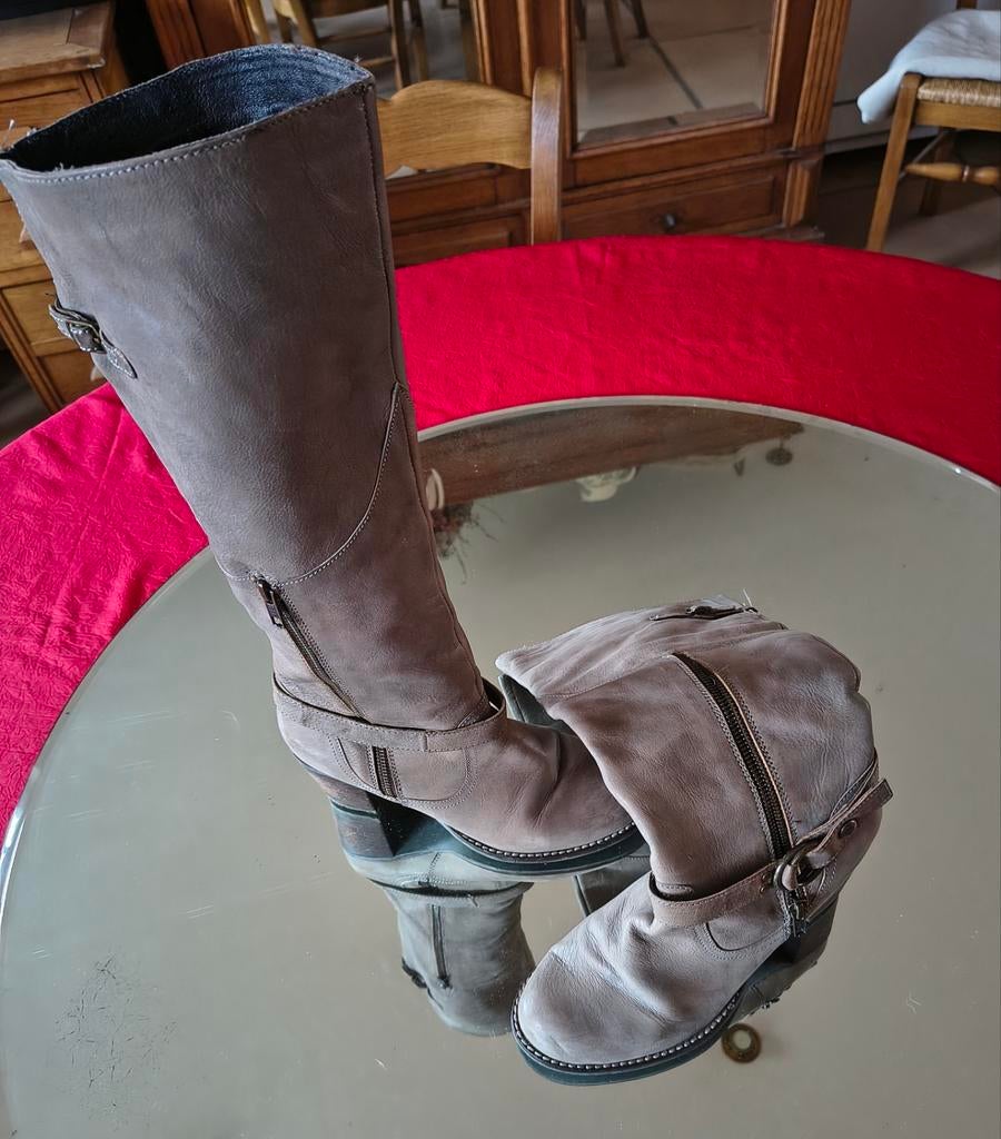 Supermooie elegante grijze lederen  hoge en lange laarzen, Kleding | Dames, Schoenen, Ophalen