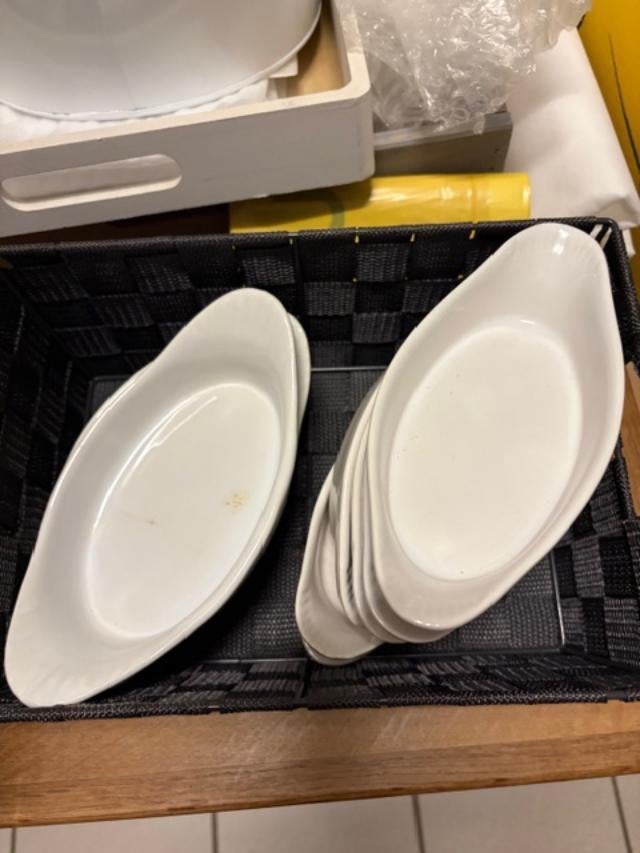 Stenen oven schaaltjes wit 1 maal gebruikt 9 stvoor 5 euro, Ophalen, Zo goed als nieuw