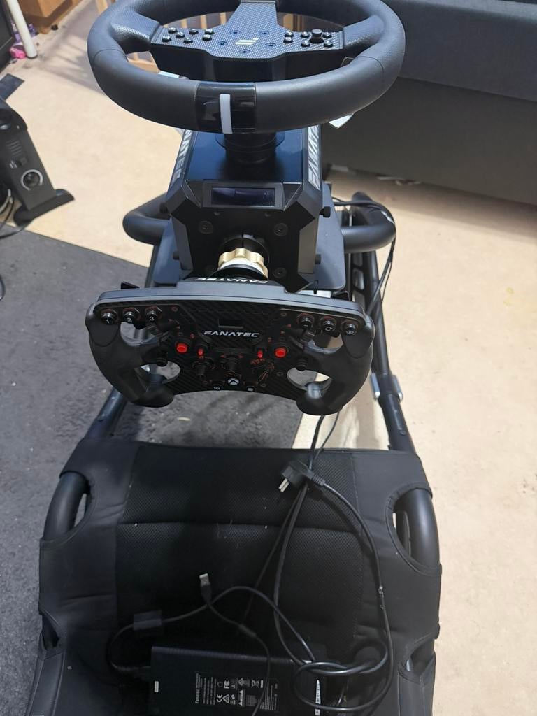 DD1 Fanatec met V3 pedals, Ophalen, Zo goed als nieuw