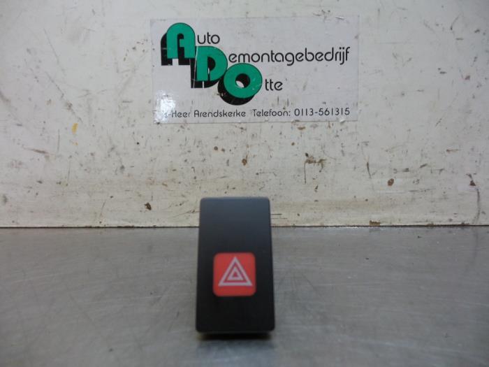 Paniekverlichtings Schakelaar van een Hyundai Matrix (Matrix, Gebruikt, -, -, Ophalen of Verzenden