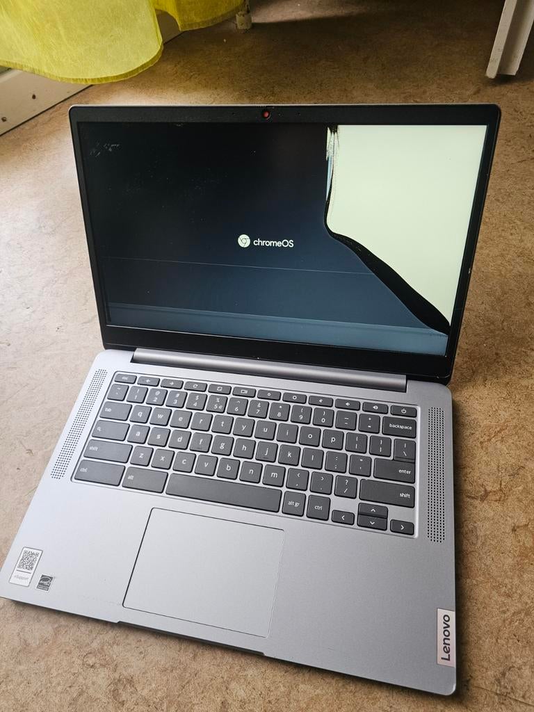 Lenovo ideapad 3 //  l'écran à remplacer, Ophalen of Verzenden
