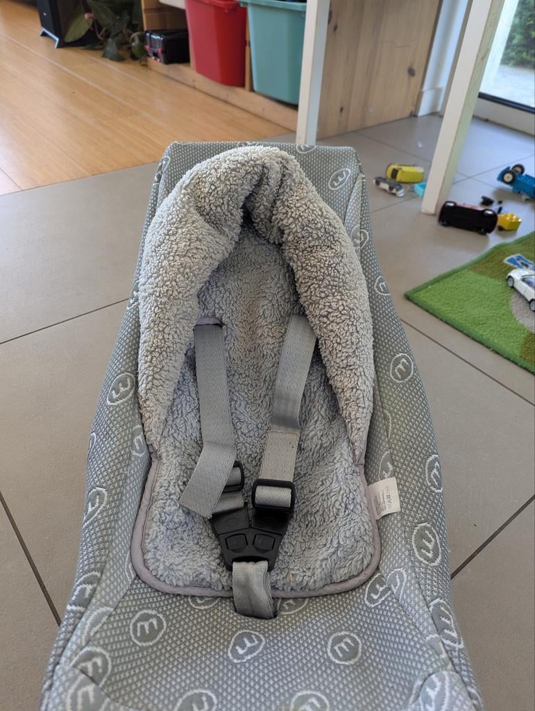 Hangmatje/fietsstoeltje voor in fietskar/bakfiets, Ophalen