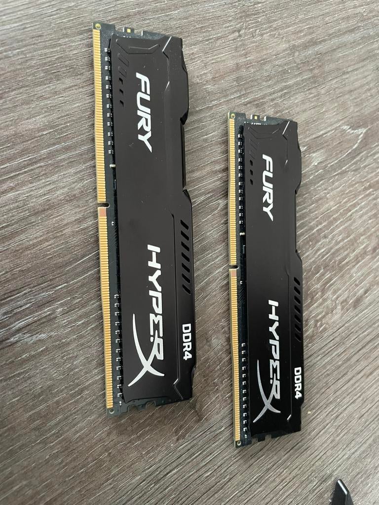 16GB CL14 Kingston HyperX Fury DDR4 met Heatspreader, DDR4, Enlèvement, Utilisé, Desktop