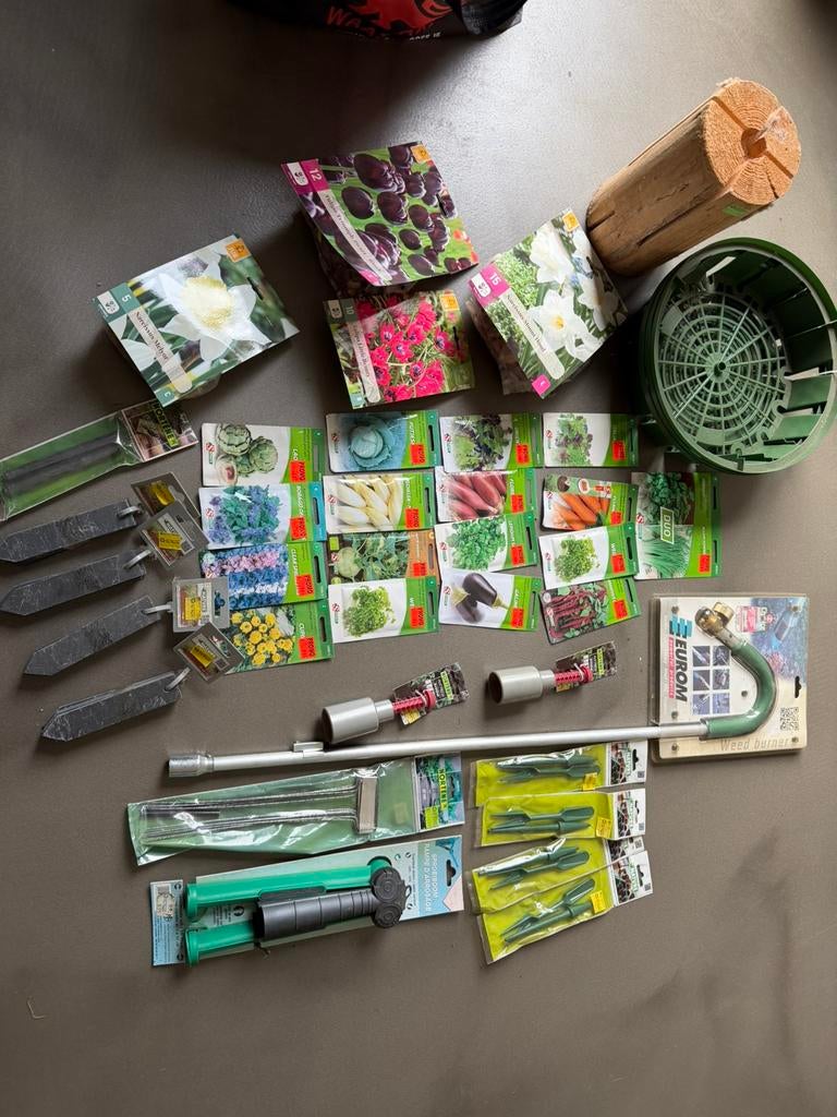 Zaaipakket 5 (zaden, bloembollen en toebehoren), Tuin en Terras, Bloembollen en Zaden, Ophalen