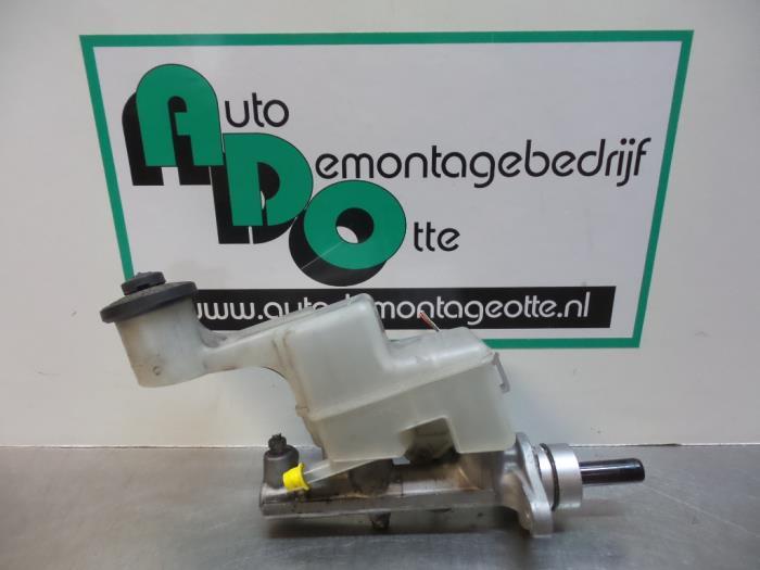 Hoofdremcilinder van een Toyota Corolla Verso, Gebruikt, -, -, Ophalen of Verzenden