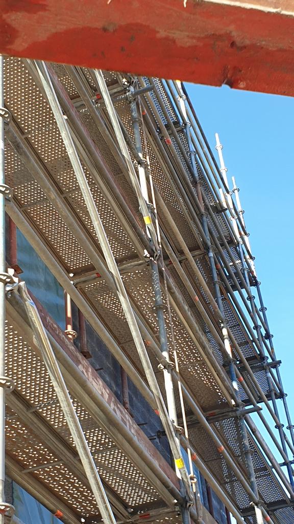 Echafaudage Multi. 15 M x 10M (hauteur de travail) – 153 M², Bricolage & Construction, Enlèvement, Neuf