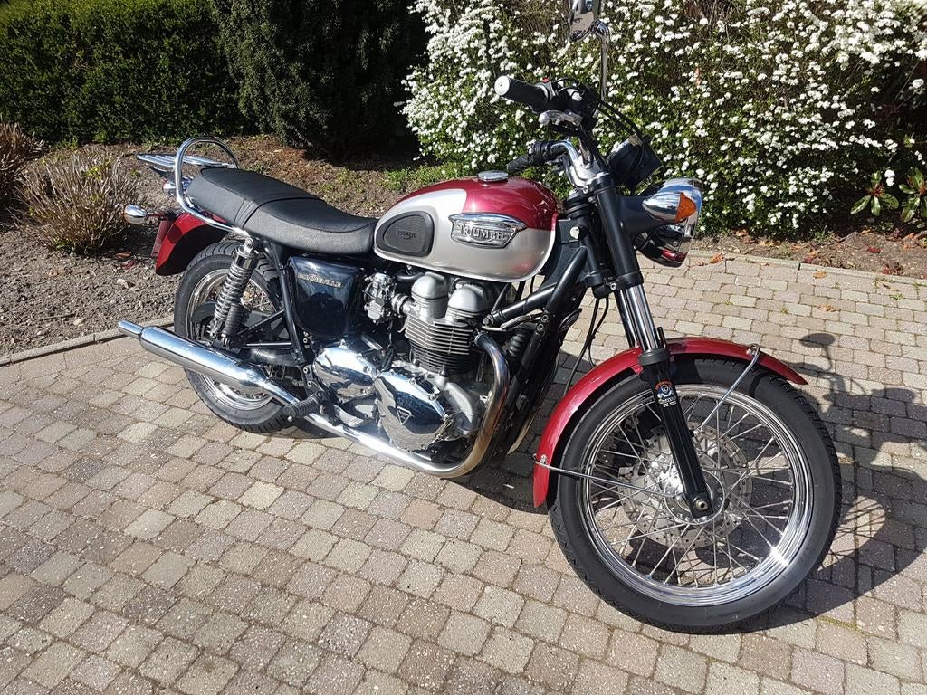Triumph Bonneville 790cc