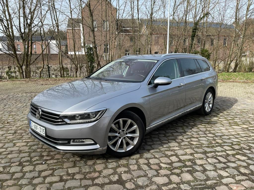 Volkswagen Passat Variant GARANTIE 1 AN PRET A IMMATRICULER, Auto's, 4 cilinders, 119 g/km, Passat, Leder en Alcantara