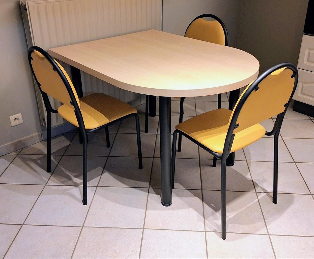 Keukentafel voor 2 á 3 personen, Huis en Inrichting, Tafels | Eettafels, Ophalen