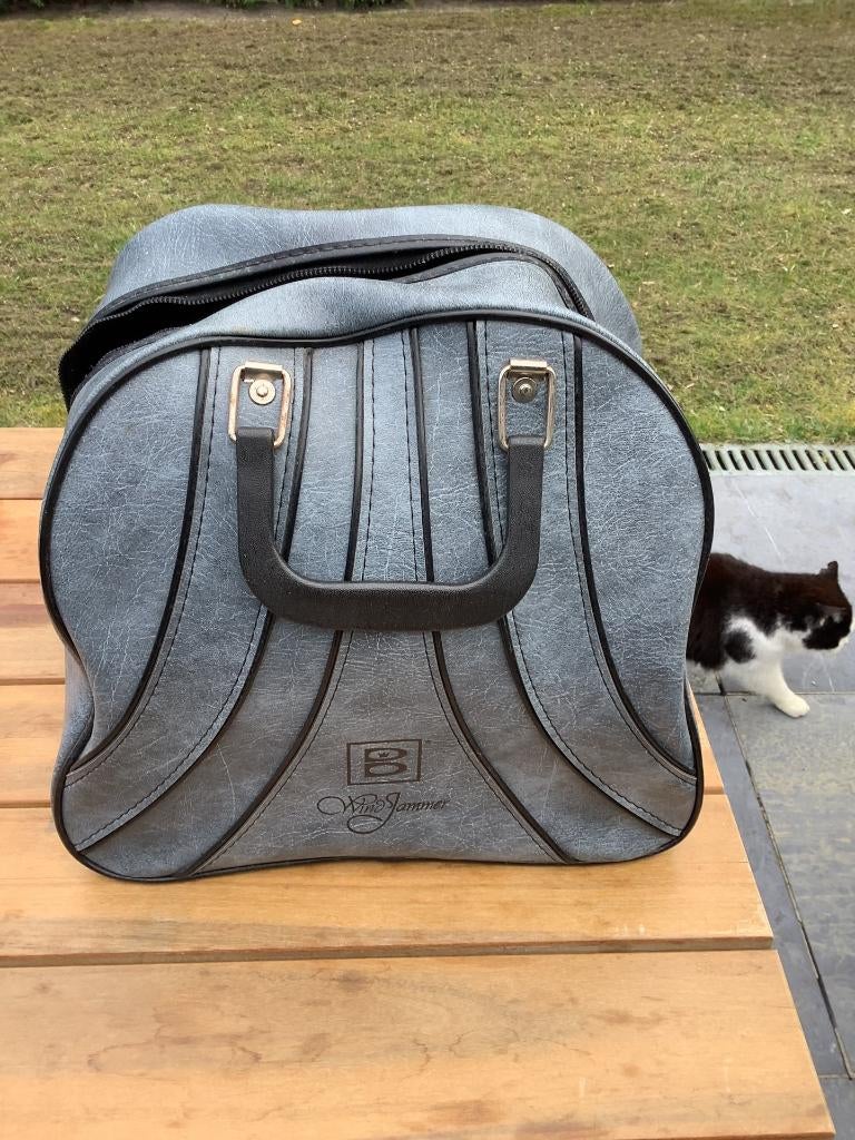 bowlingbal brunswick met bijhorende tas, Sport en Fitness, Bowlen, Ophalen, Zo goed als nieuw, Overige typen