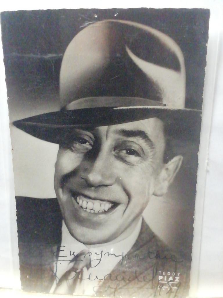 Fernandel met originele handtekening, Verzamelen, Muziek, Artiesten en Beroemdheden, Ophalen of Verzenden