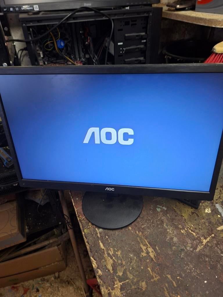 ECRAN AOC E2270SW 21.5 POUCES, Informatique & Logiciels, 5 ms ou plus, 60 Hz ou moins, Enlèvement, Utilisé