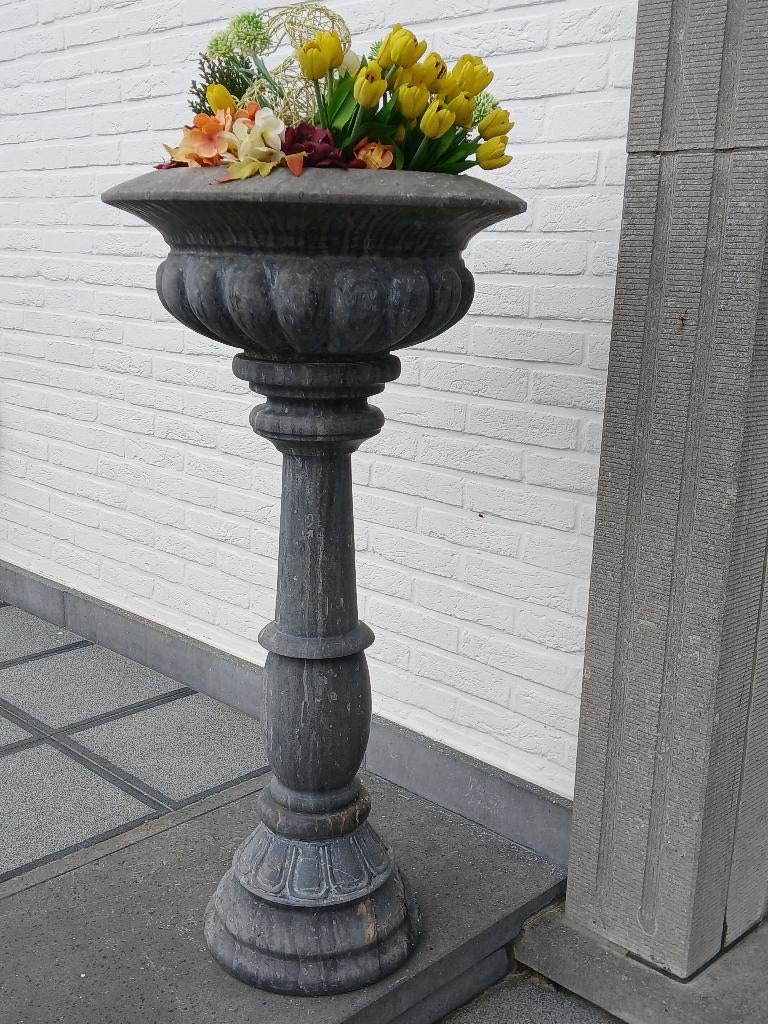 2 colonnes en marbre, Enlèvement