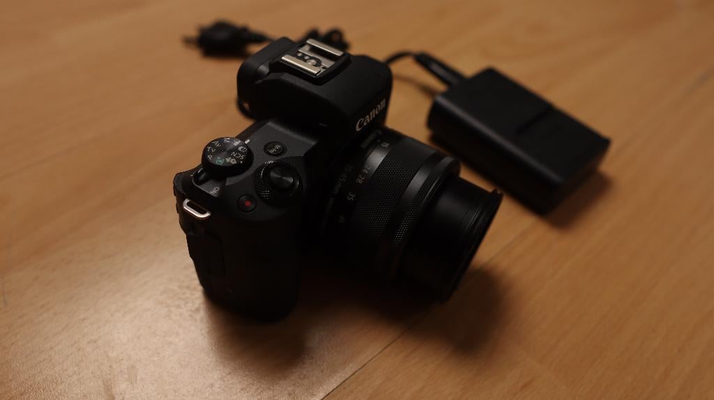 Canon EOS M50 Mark II + EF-M 15-45 mm IS STM, Ophalen, Gebruikt, Spiegelreflex, Canon