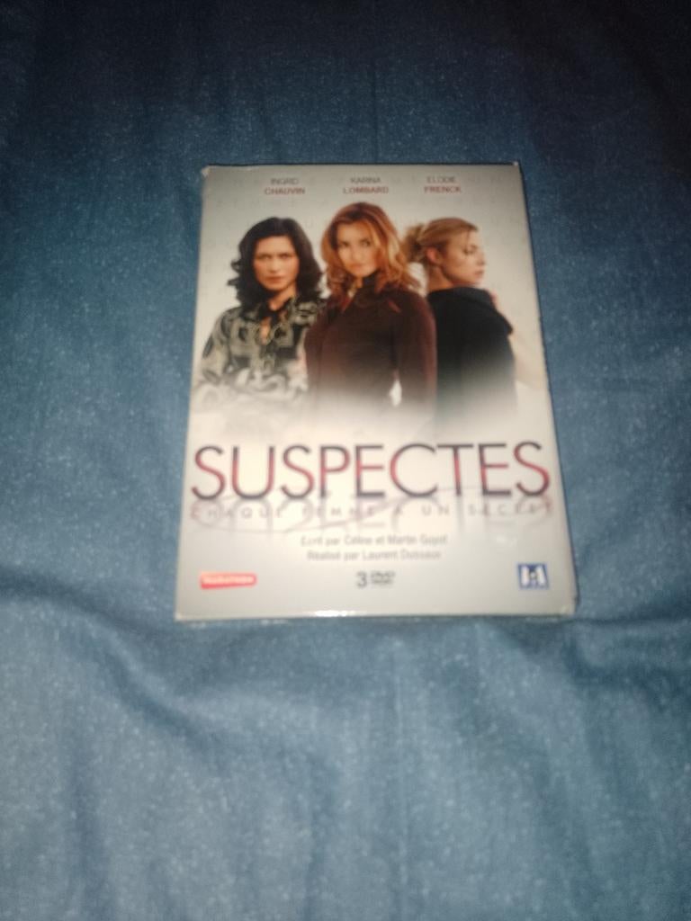 A vendre en coffret DVD l'intégral de la série Suspectes, CD & DVD, Enlèvement ou Envoi, Drame, Coffret, Comme neuf