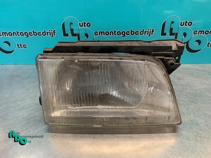 Koplamp links van een Opel Kadett (Kadett E 84-), Gebruikt, -, -, Ophalen of Verzenden
