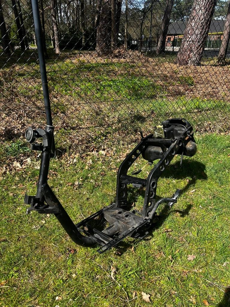 Piaggio skipper frame Belgische A1 papieren, Enlèvement, Comme neuf, Cadre, Piaggio