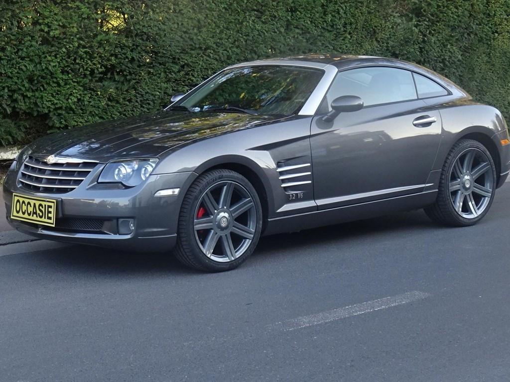 Chrysler Crossfire    3.2i V6 18v Limited AutoStick, Automaat, 161 kW, https://public.car-pass.be/vhr/1e3fe267-c8aa-4d7b-8c78-d01be93430ea