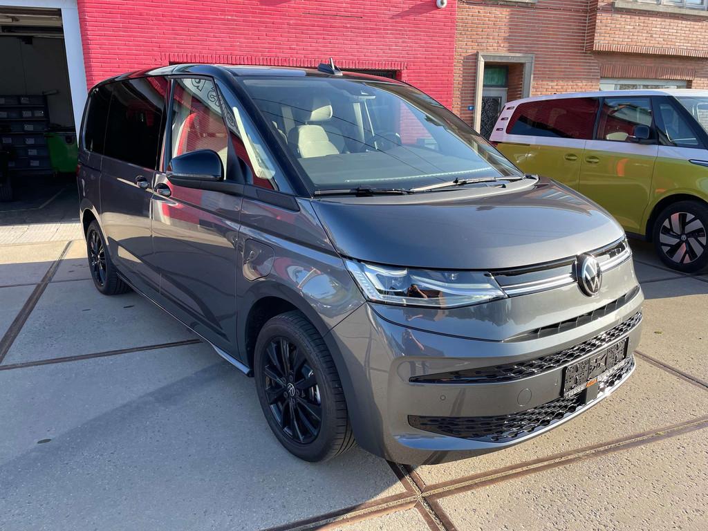 Volkswagen T7 Multivan 1.4 TSI PHEV EDITION PANO CAMERA 18", Autos, Volkswagen, 1395 cm³, Argent ou Gris, Achat, Entreprise