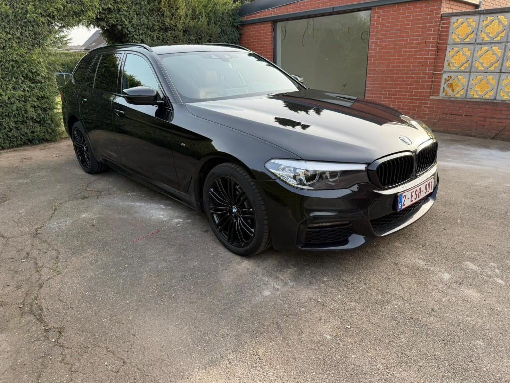BMW 520d g31 2019, Autos, BMW, Cuir, Euro 6, Carnet d'entretien, 1760 kg