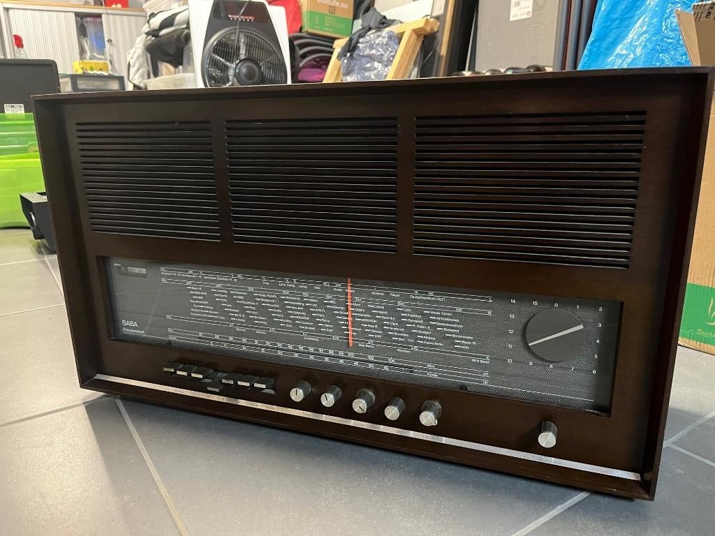 Radio tube SABA Freudenstadt stéréo modèle FD16, Antiquités & Art, Antiquités | TV & Hi-Fi, Enlèvement