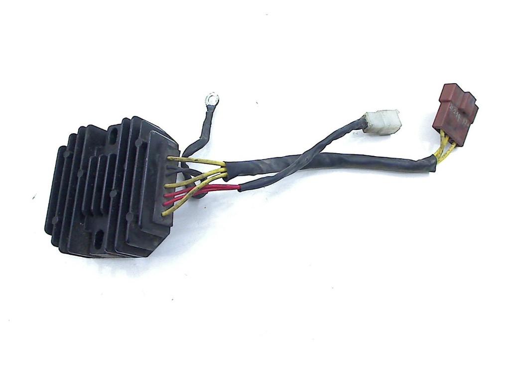 REGULATEUR DE TENSION KTM RC 125 2019 (RC125 F5003S1), Dhr. S. di Majo, Utilisé, Info@cama-motorparts.nl, P.J. Troelstraweg 8 8
3144 CX  MAASSLUIS, NL