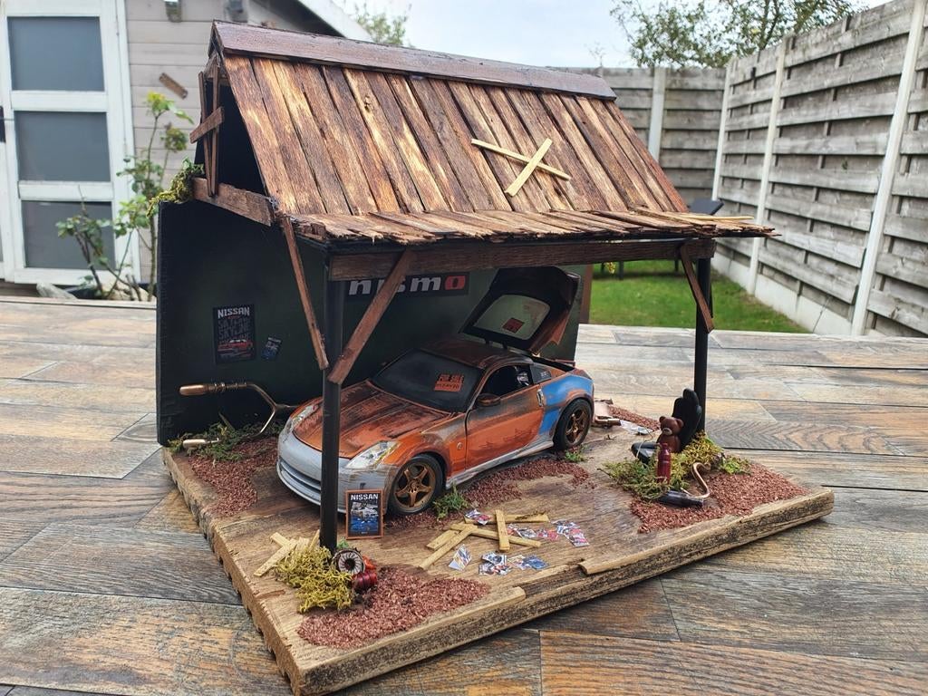 Diorama 1.18 nissan 370z nismo, Hobby en Vrije tijd, Ophalen