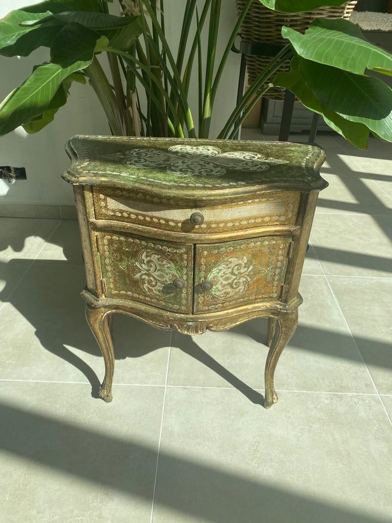 Antieke florentijnse nachtkastjes zie afmetingen op foto’s, Ophalen, Gebruikt