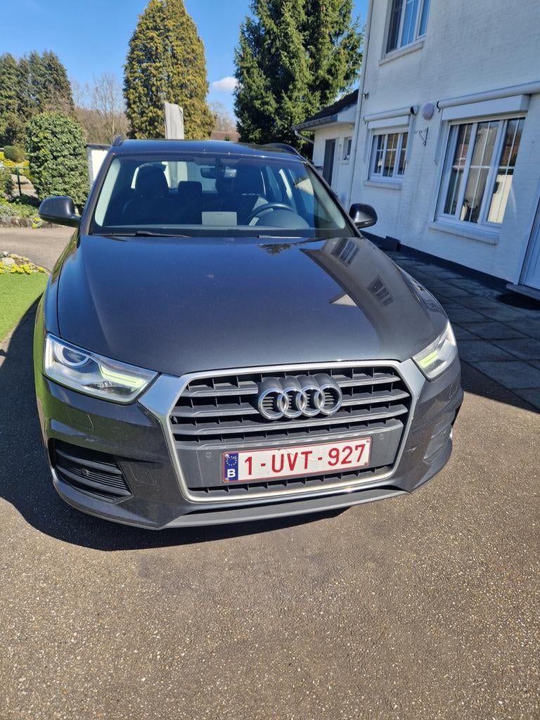 AUDI Q3 1.4 TFSI ESSENCE 150 CV, Autos, Argent ou Gris, Achat, Entreprise, Entretenue par le concessionnaire