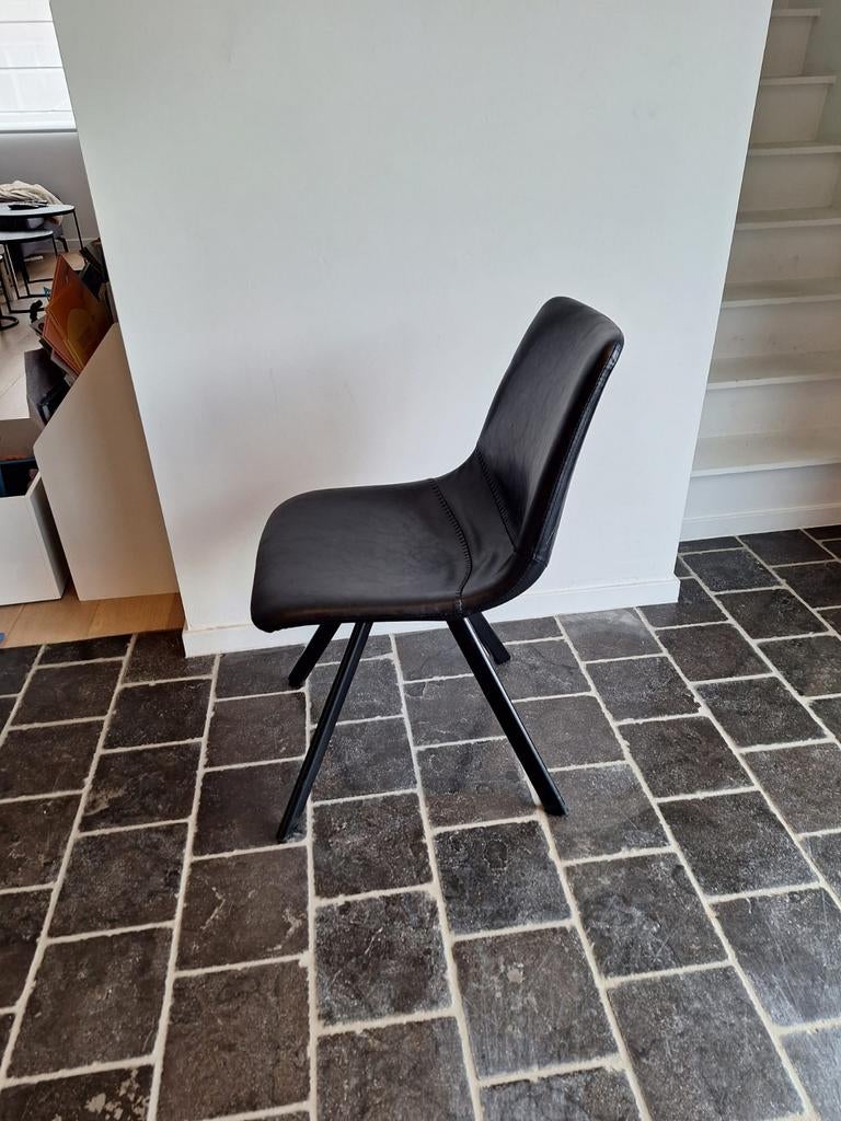 Zwarte stoel, Ophalen, Zwart, Vijf, Zes of meer stoelen