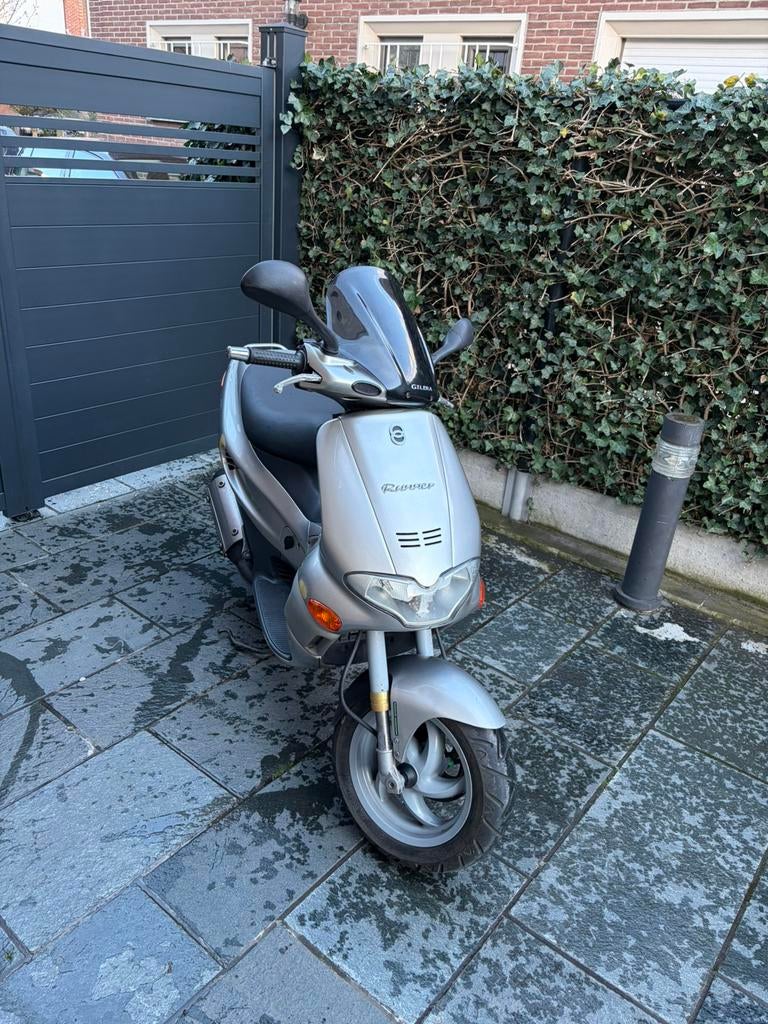 Gilera runner 172cc A1 - Belgische papieren, Vélos & Vélomoteurs, Scooters | Piaggio, Enlèvement, Comme neuf