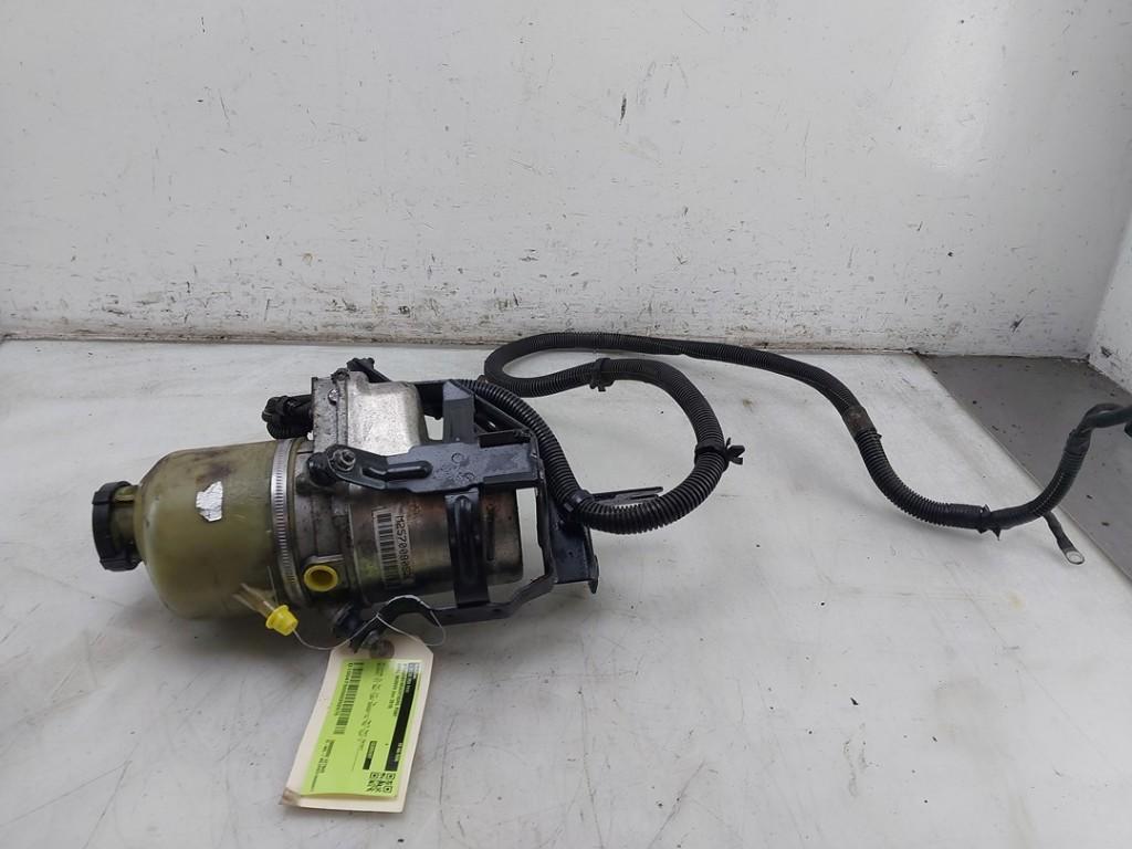 STUURBEKRACHTIGINGSPOMP Opel Meriva (|95513507|), Gebruikt, Postoffice@zf.com, Löwentaler Straße 20
88046  Friedrichshafen, DE