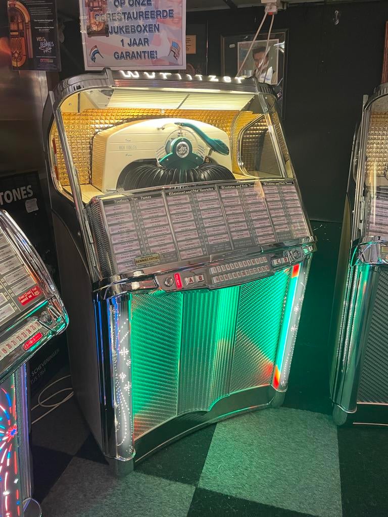 Heel veel jukeboxen te koop, Verzamelen, Automaten | Jukeboxen, Zo goed als nieuw, Ophalen of Verzenden