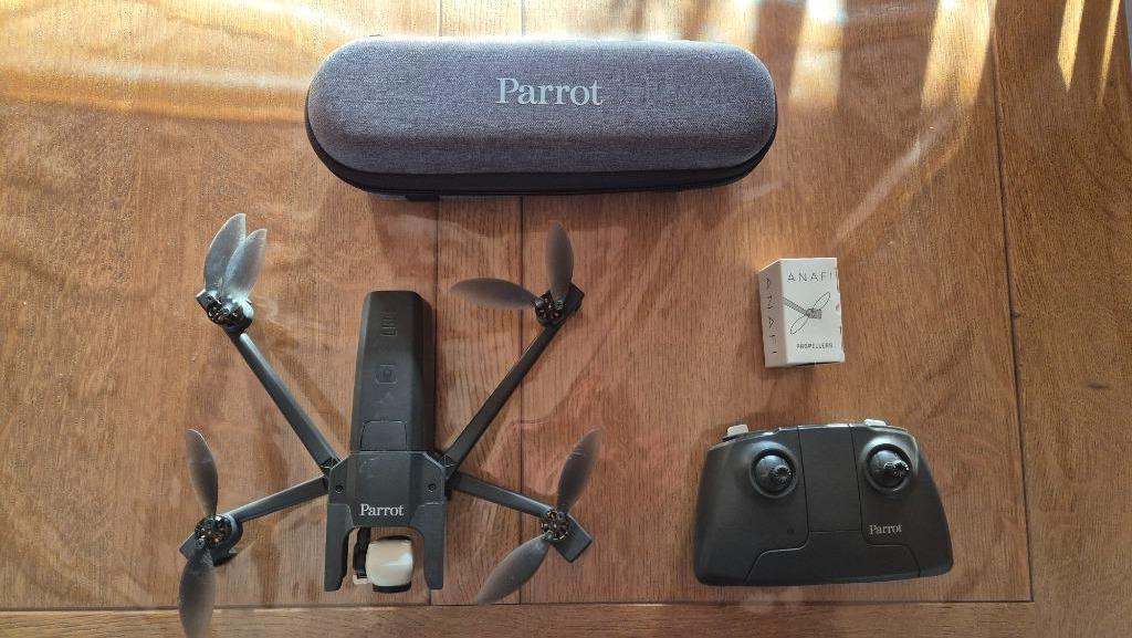 ANAFI drone-skycontroller, Audio, Tv en Foto, Drones, Ophalen, Gebruikt