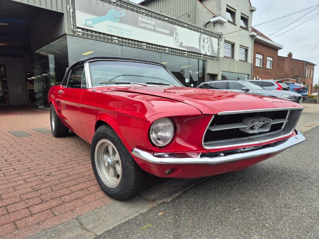 Ford Mustang Cabrio, Auto's, 4 zetels, Achterwielaandrijving, Zwart, Cabriolet