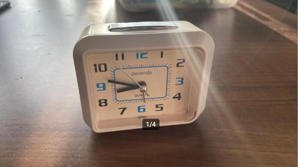 Quartz wekker pevenda retro vintage, Verzamelen, Ophalen of Verzenden, Overige typen