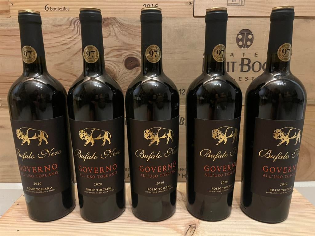 5 bouteilles Buffalo nero Governo Toscane 2020, Enlèvement, Comme neuf