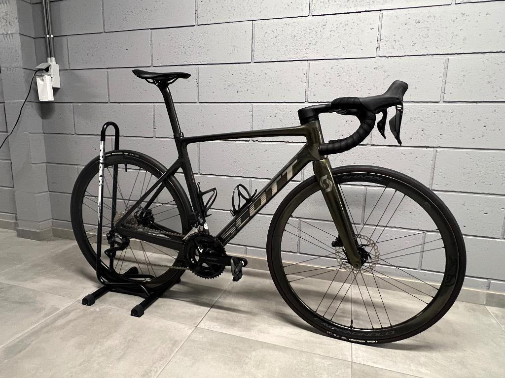 Scott Addict RC 40, Vélos & Vélomoteurs, Enlèvement, Comme neuf, Carbone