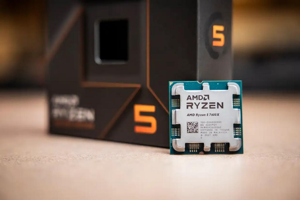 AMD Ryzen 5 7600X, Computers en Software, Processors, Ophalen, Zo goed als nieuw