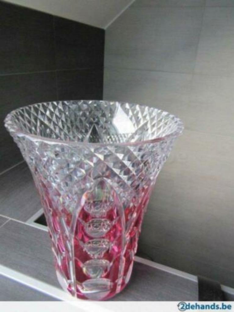 Grand vase Val Saint Lambert, Rouge, Moins de 50 cm, Verre, Enlèvement