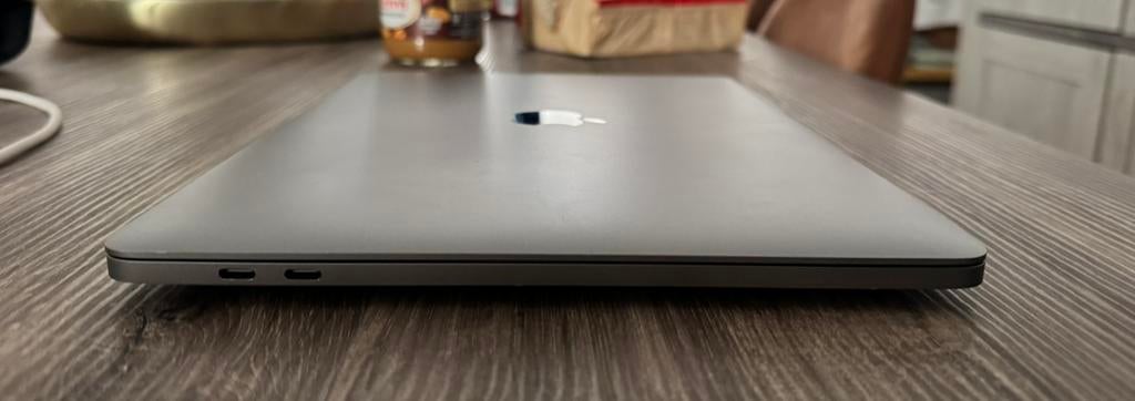 Macbook pro 2020, Informatique & Logiciels, Enlèvement, Comme neuf, MacBook