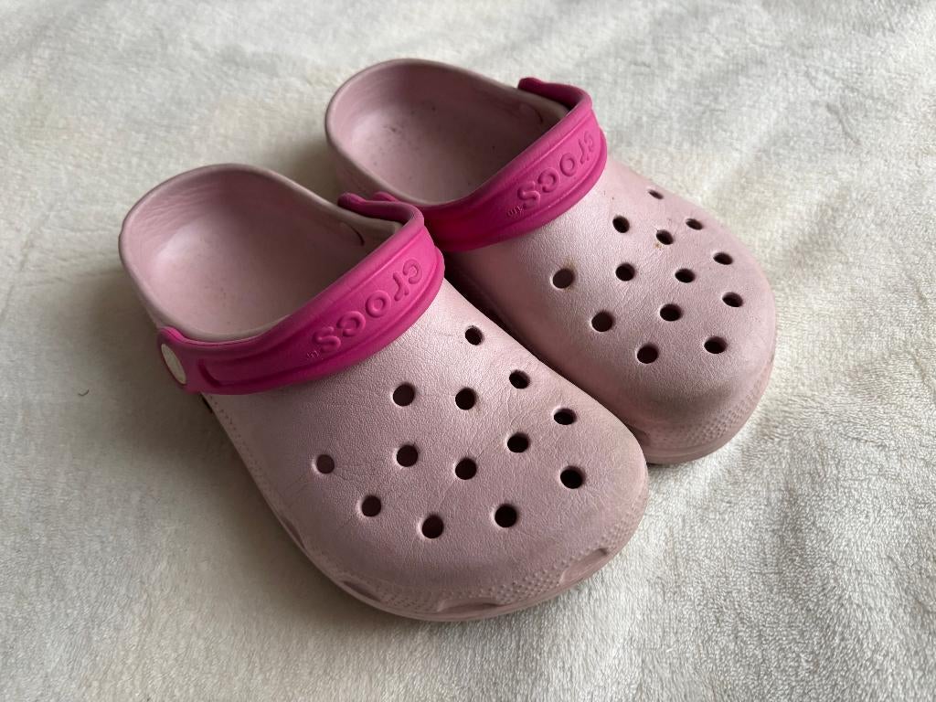 Crocs roses pointure 25, Enfants & Bébés, Vêtements enfant | Chaussures & Chaussettes, Crocs, Enlèvement ou Envoi, Utilisé, Chaussures