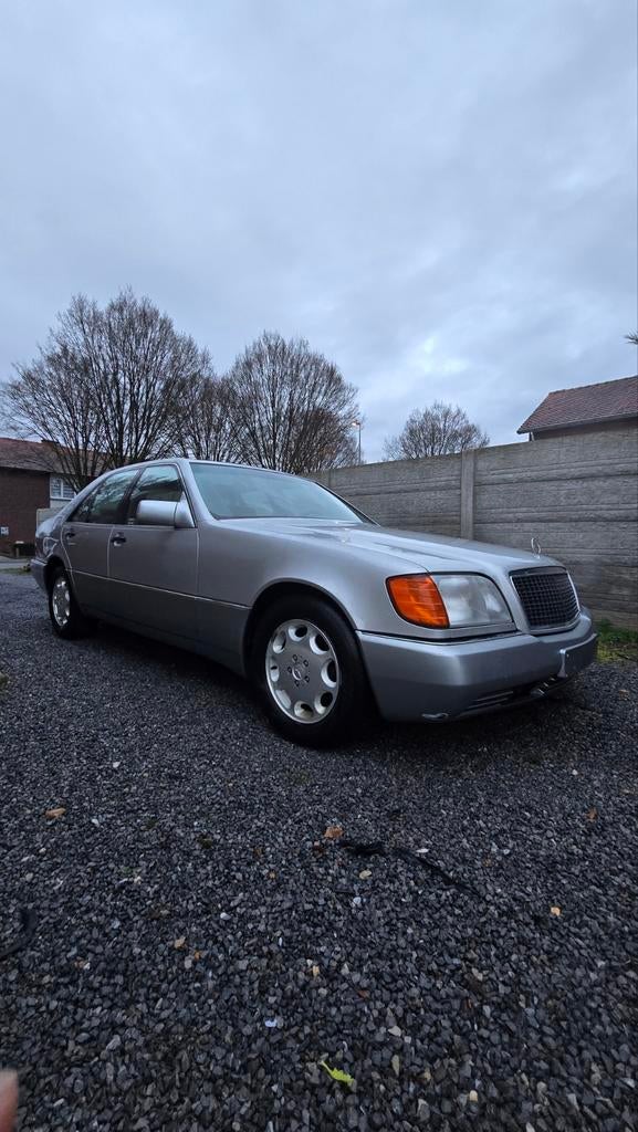 MERCEDES-BENZ S-KLASSE  280 SE W140  OLDTIMER, Auto's, Mercedes-Benz, Automaat, Stof, Zwart, 4 cilinders