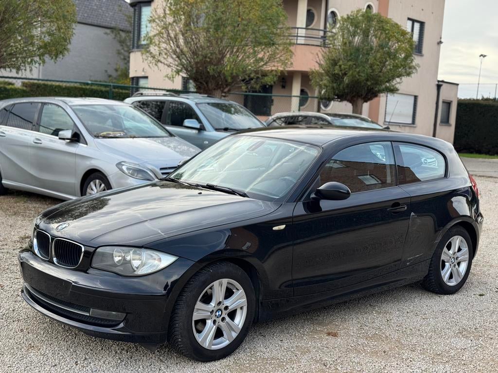 Bmw 116i 183.000km 2008 Automaat, Auto's, 4 zetels, 1599 cc, 4 cilinders, Zwart