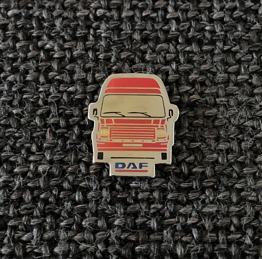 PIN - DAF TRUCKS - TRUCK - CAMION, Envoi, Utilisé, Transport, Insigne ou Pin's