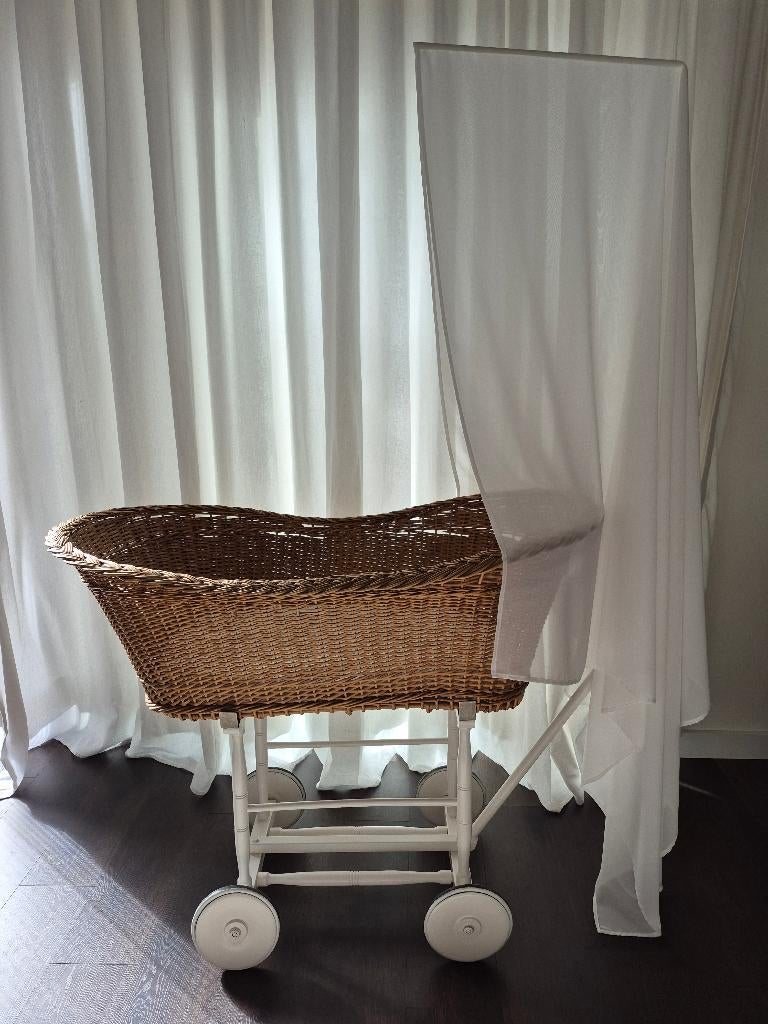 Rotan wiegje, Kinderen en Baby's, Ophalen, Gebruikt, Wieg
