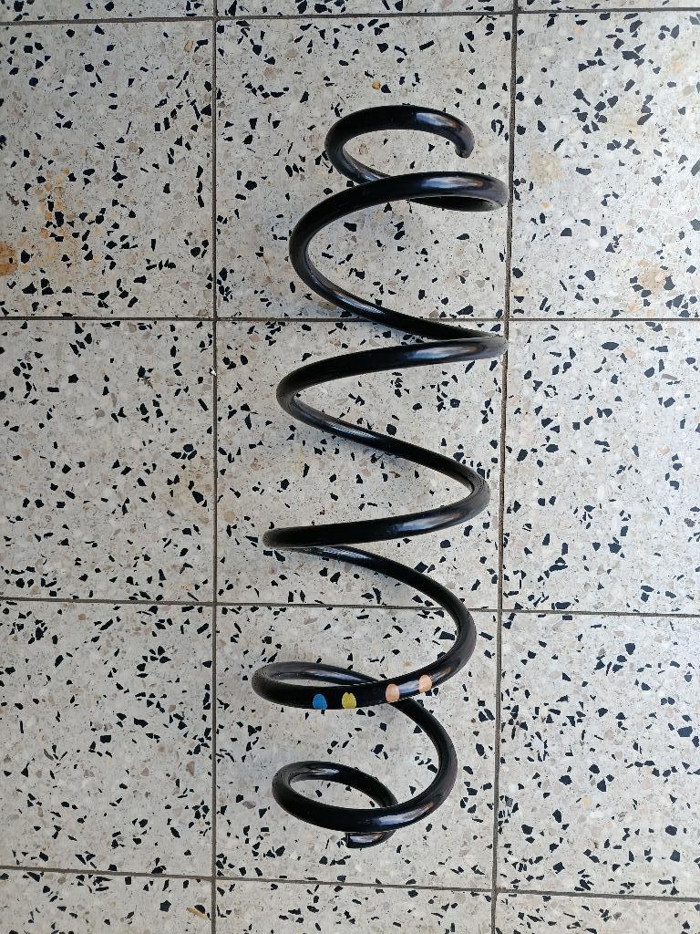 Ressort suspension arrière Peugeot 3008 BlueHdi, Enlèvement ou Envoi, Utilisé, Peugeot